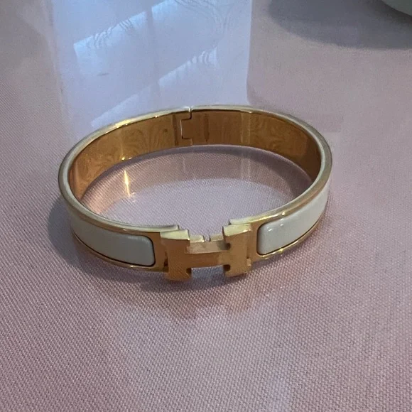 Hermes Clic H Bracelet - Picture 5 of 8
